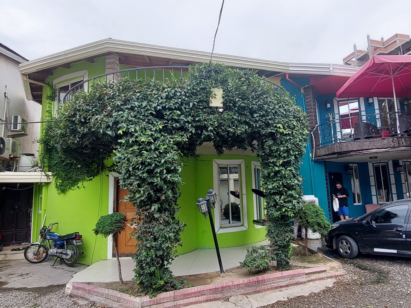 نمای بیرونی ساختمان نمای بیرونی ساختمان