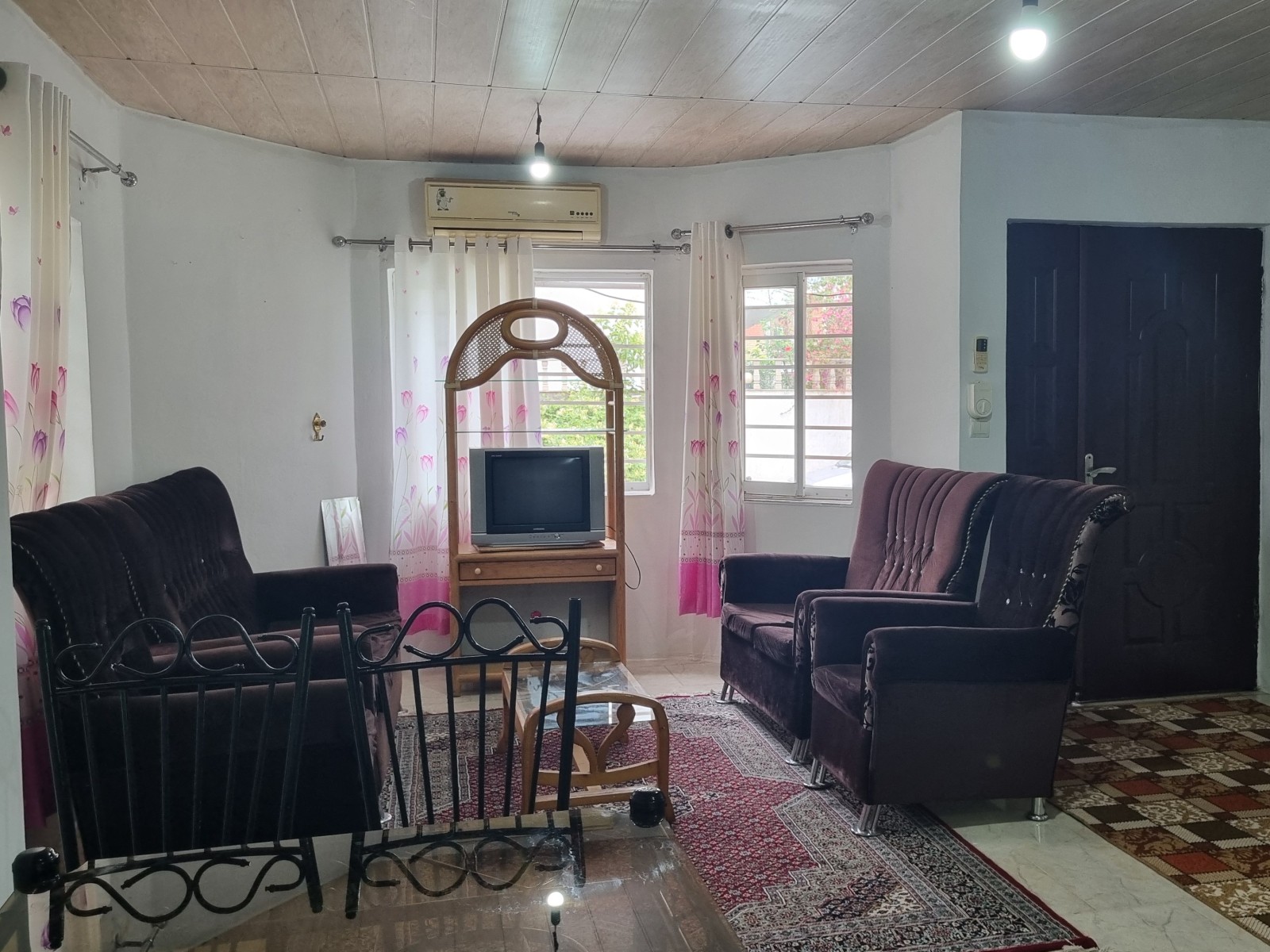 اتاق پذیرایی