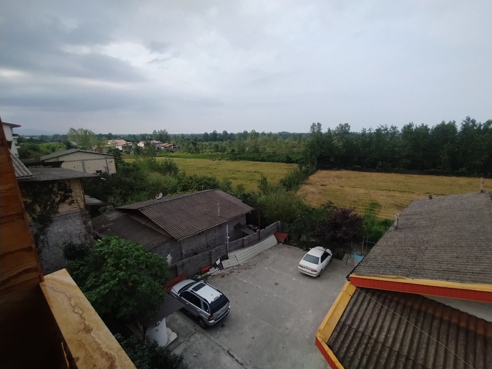 نمای پارکینگ از واحد نمای پارکینگ از واحد