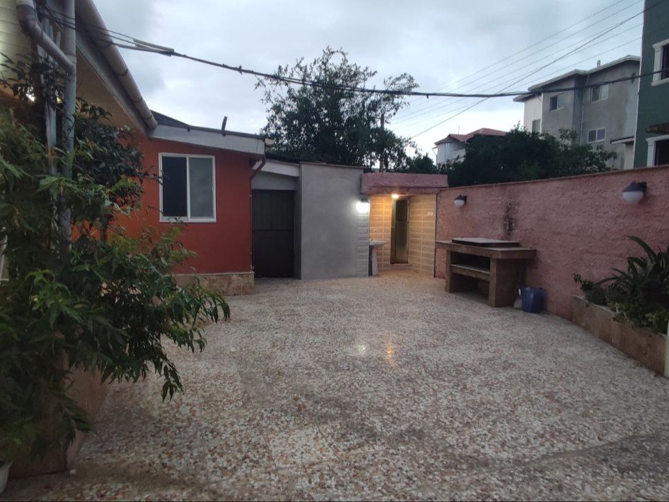 نمای بیرونی ساختمان