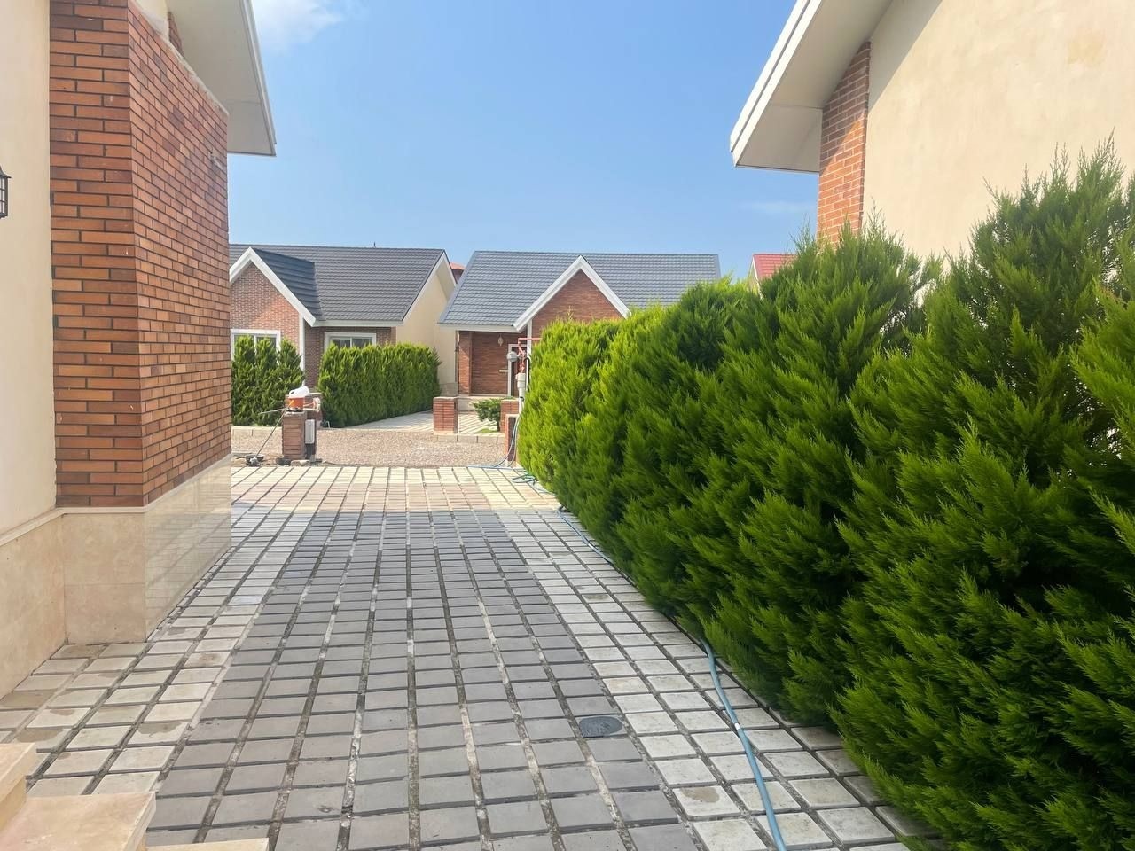 نمای بیرونی ساختمان نمای بیرونی ساختمان