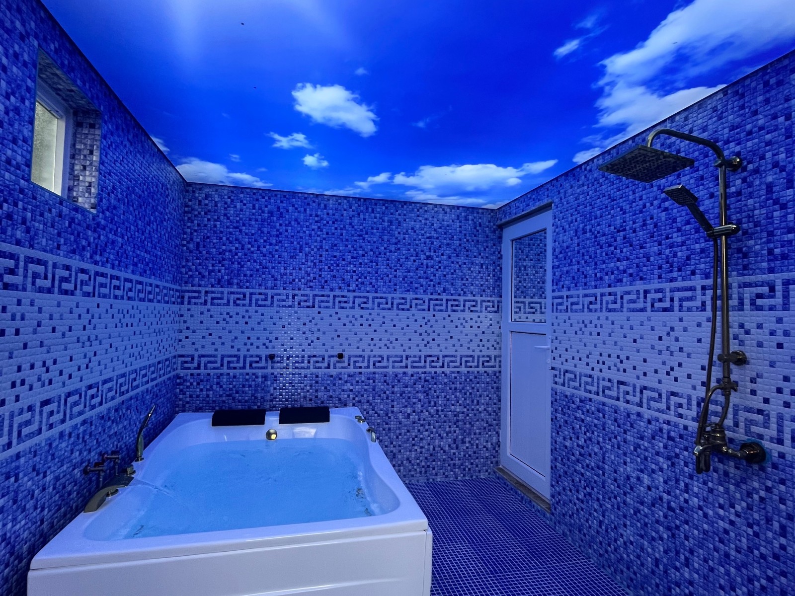 جکوزی جکوزی