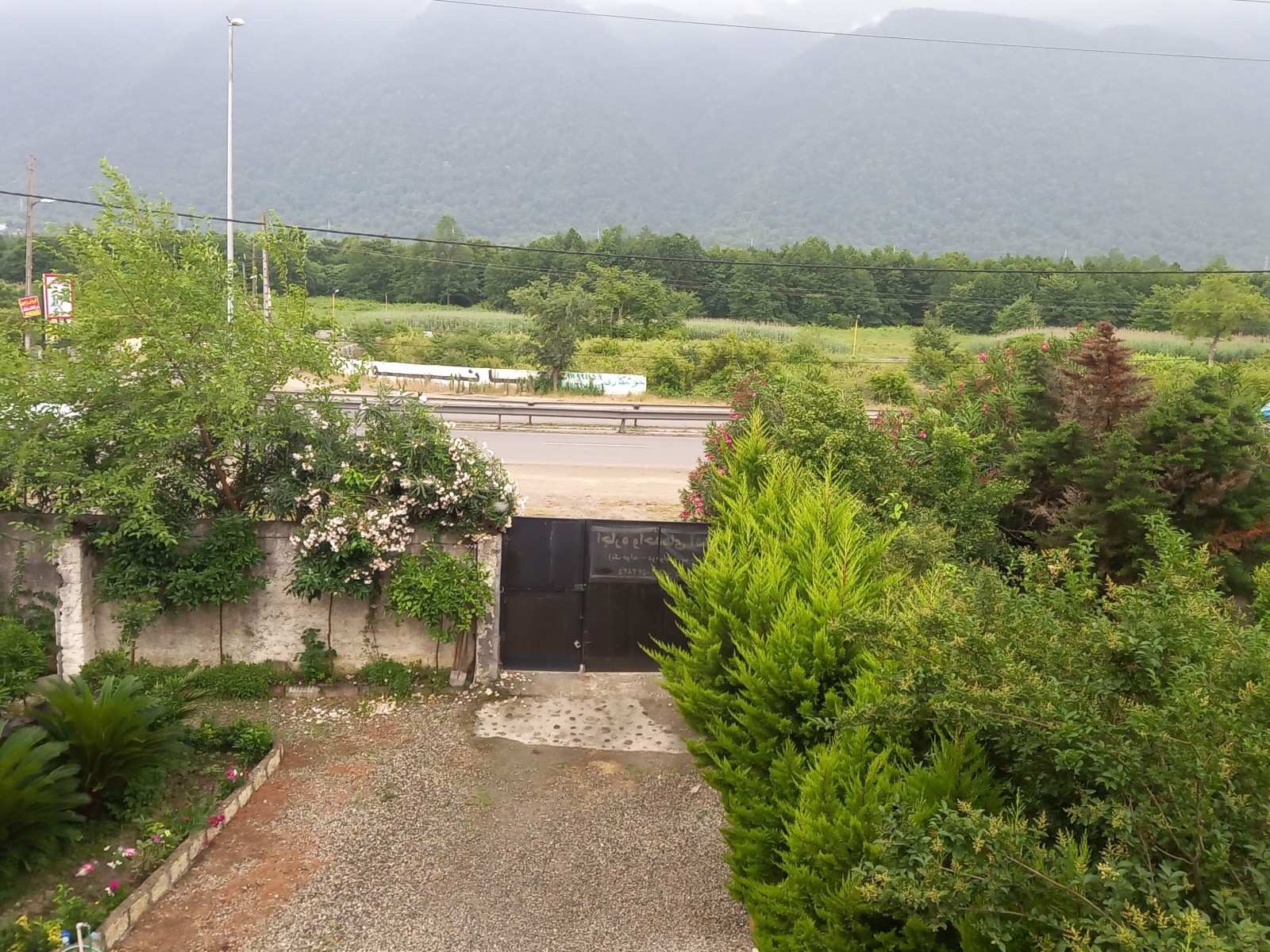 نمای بیرونی ساختمان