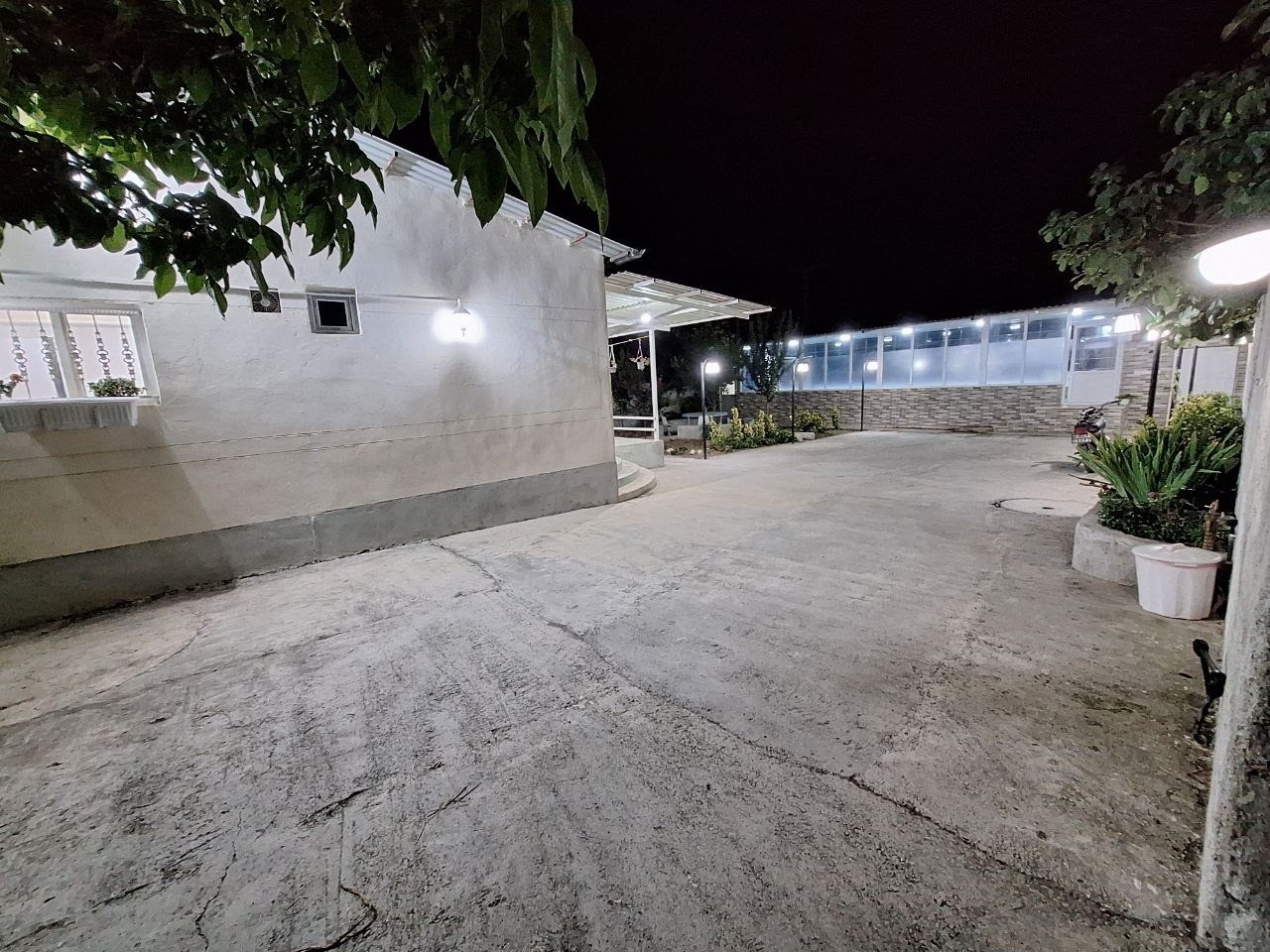 نمای بیرونی ساختمان نمای بیرونی ساختمان