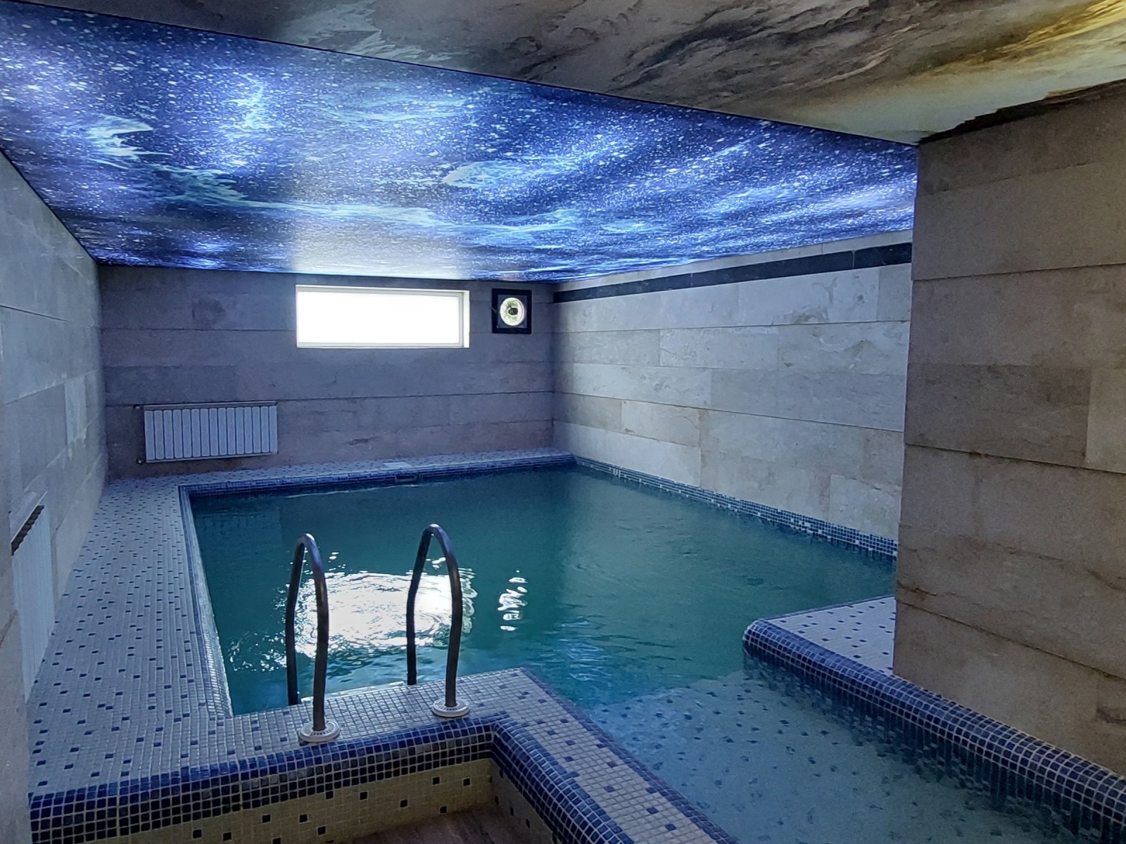 استخر استخر