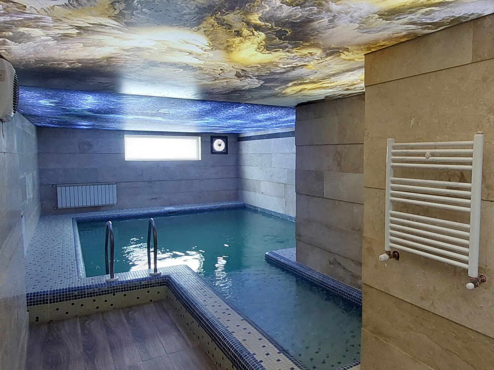 استخر استخر