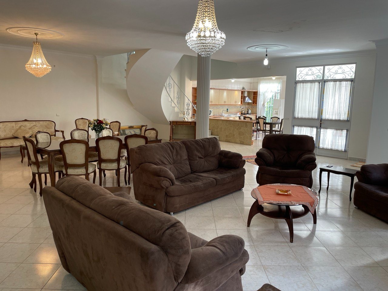 اتاق پذیرایی
