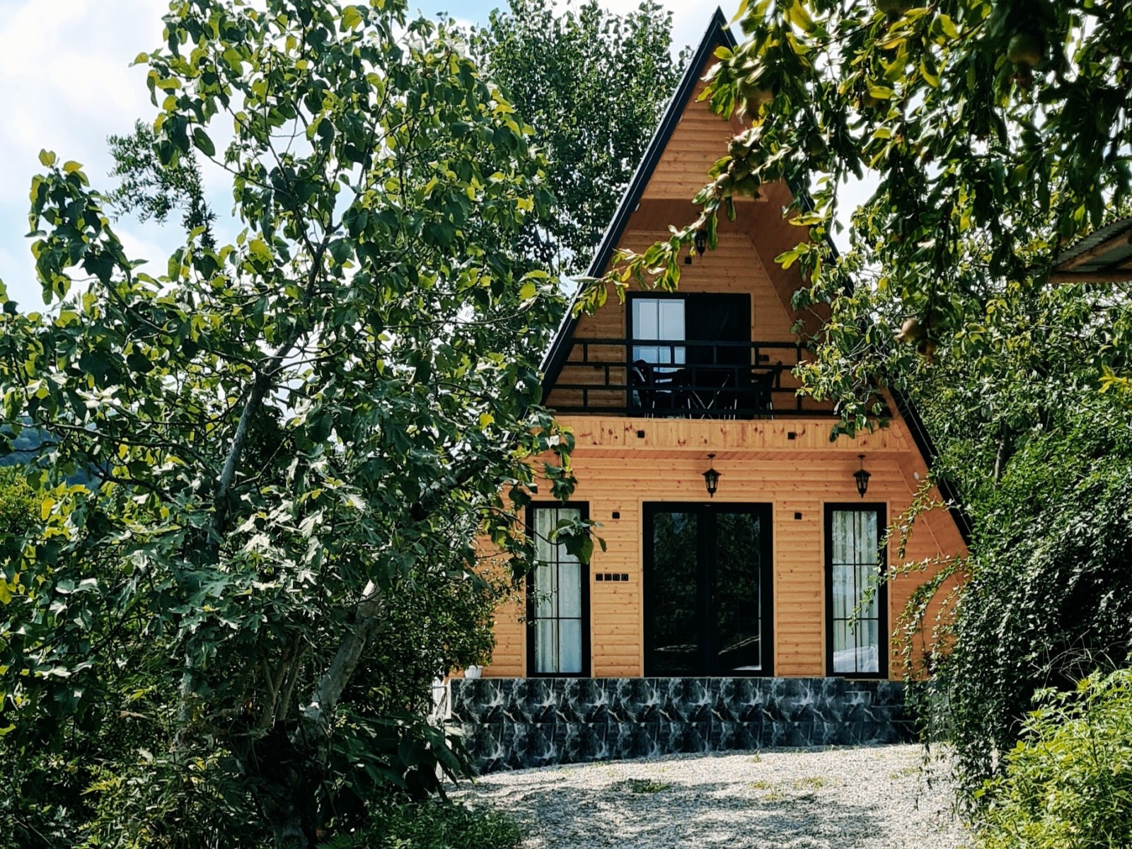 نمای بیرونی ساختمان