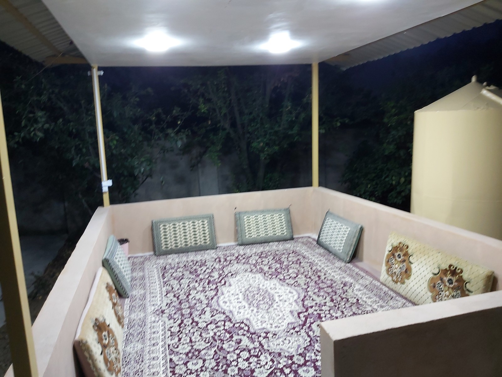 امکانات آلاچیق