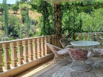 ویلاباغ استخر اب گرم با منظره بی نظیر