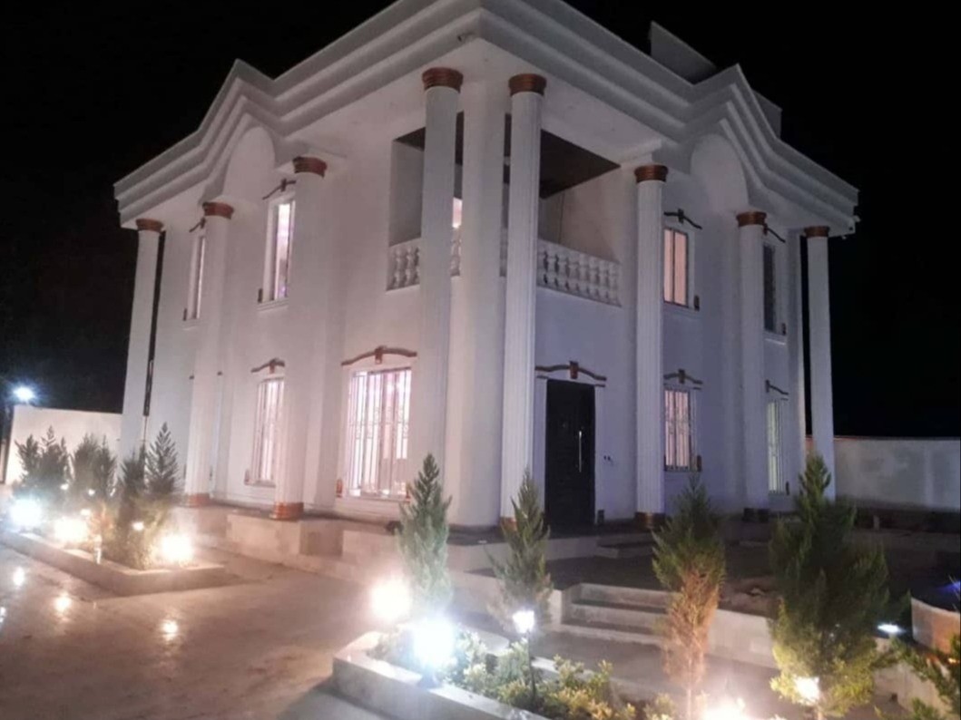 نمای بیرونی ساختمان