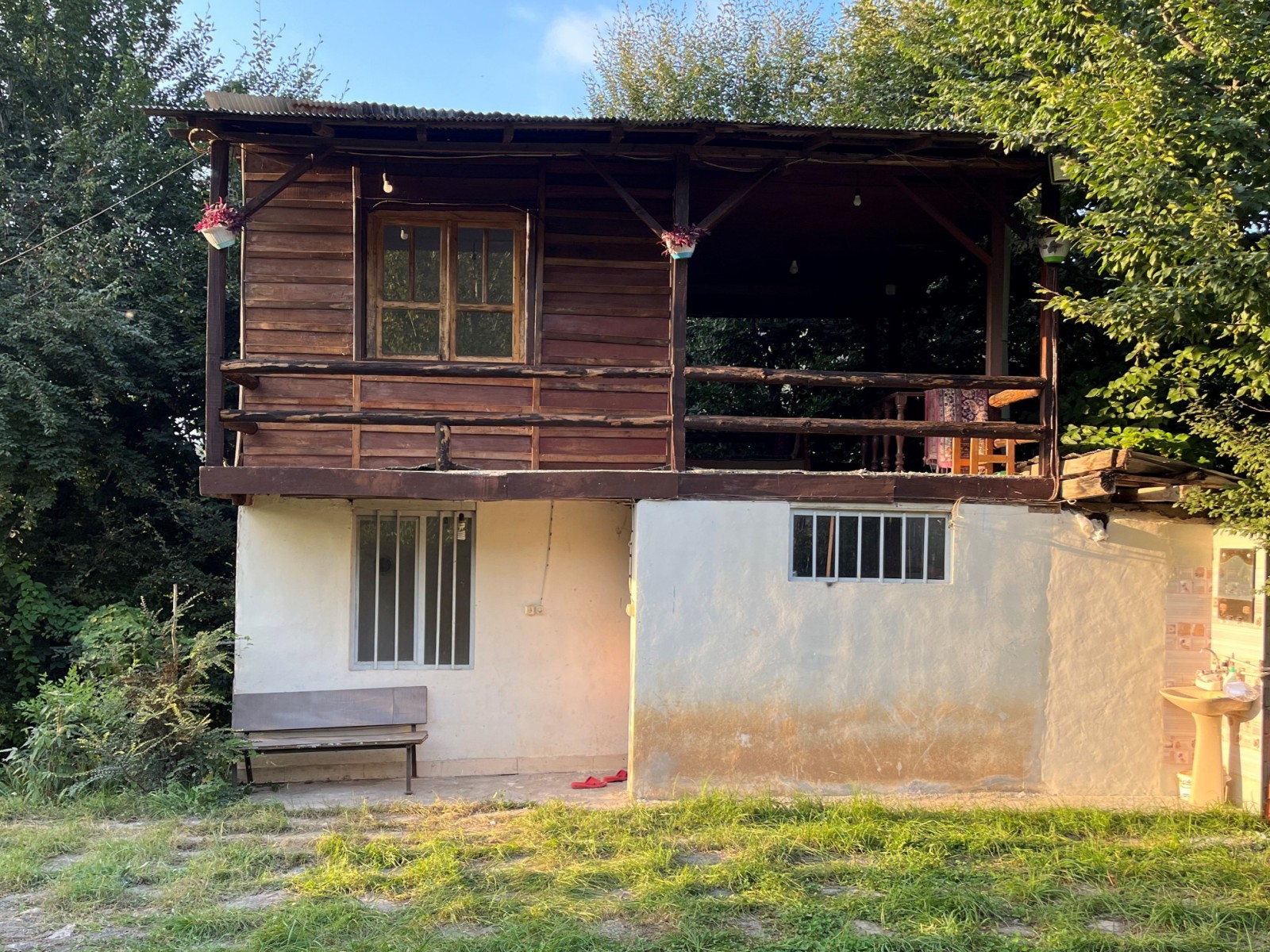 نمای بیرونی ساختمان