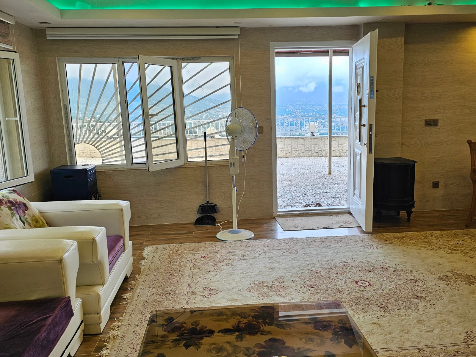 ورودی ورودی