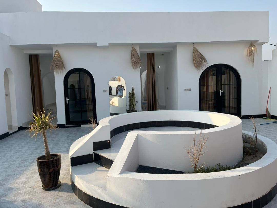 نمای بیرونی ساختمان نمای بیرونی ساختمان