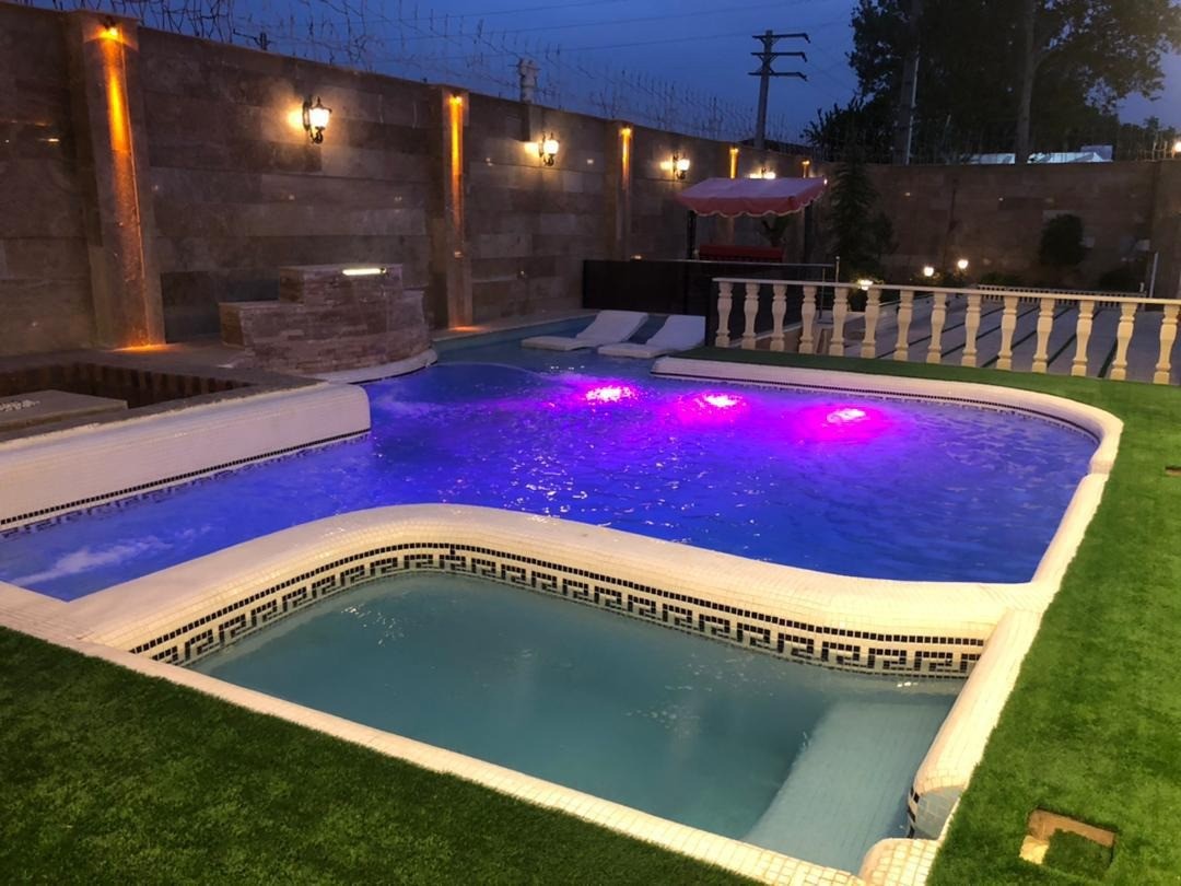 استخر استخر