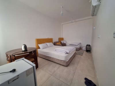 اقامتگاه عبدالله صالح،  اتاق ۱