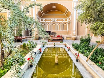 "اقامتگاه بومگردی خانه سه نیک ( کاوه )"