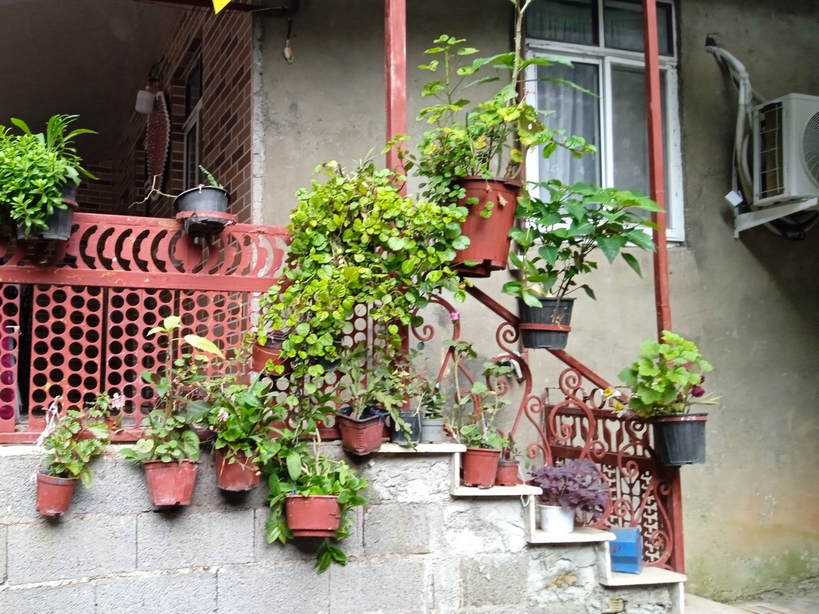 نمای بیرونی ساختمان نمای بیرونی ساختمان