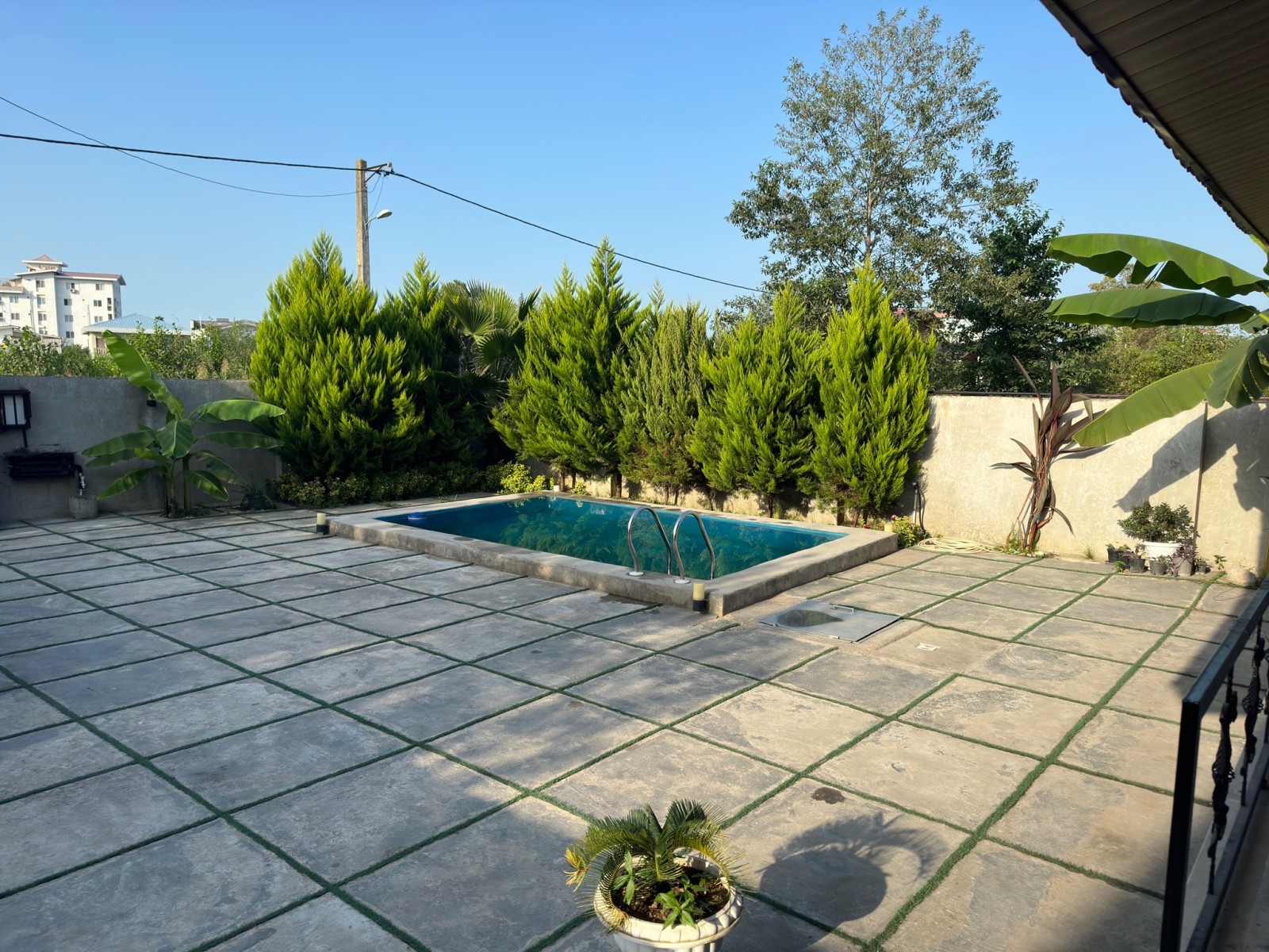 فضای استخر