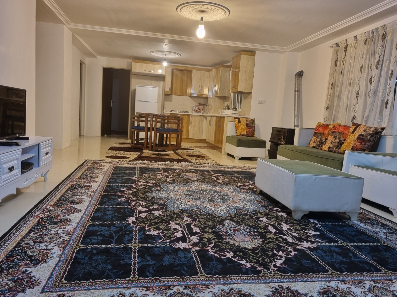 نمای بیرونی ساختمان