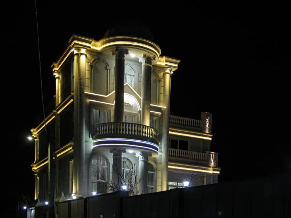 نمای بیرونی ساختمان