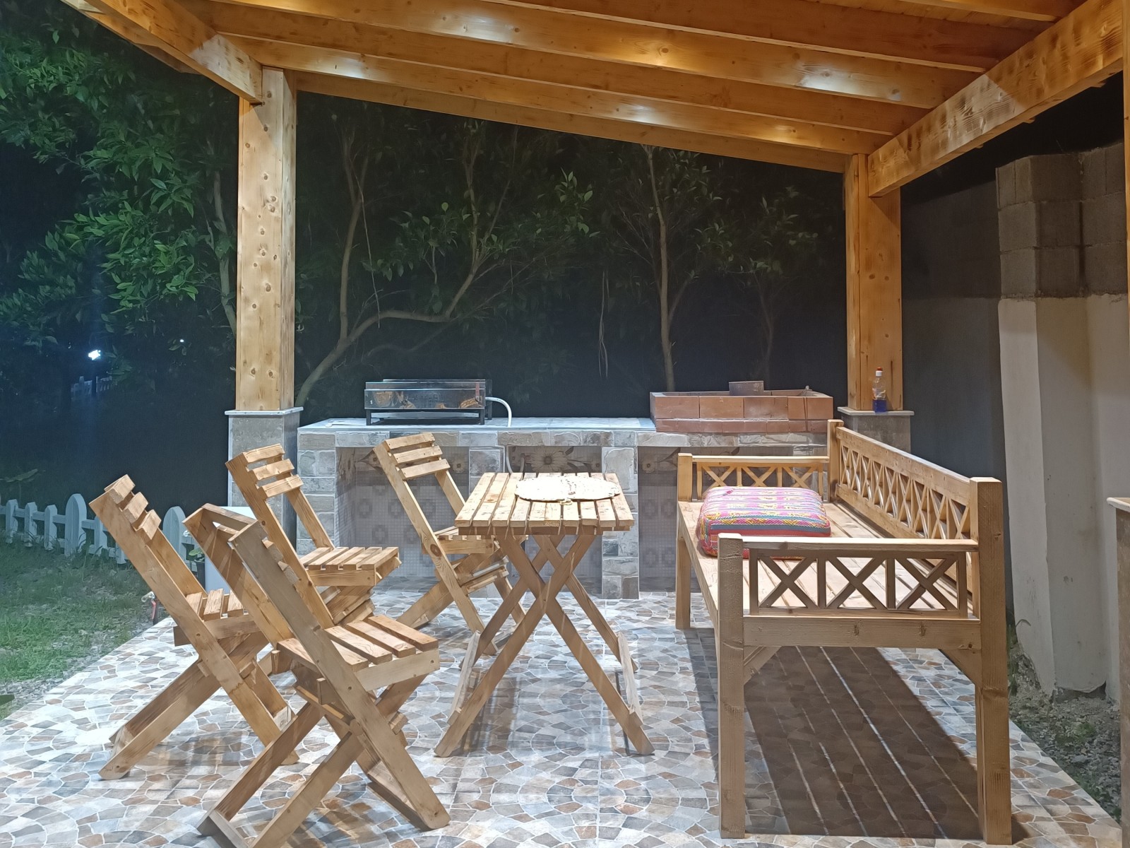 آلاچیق آلاچیق