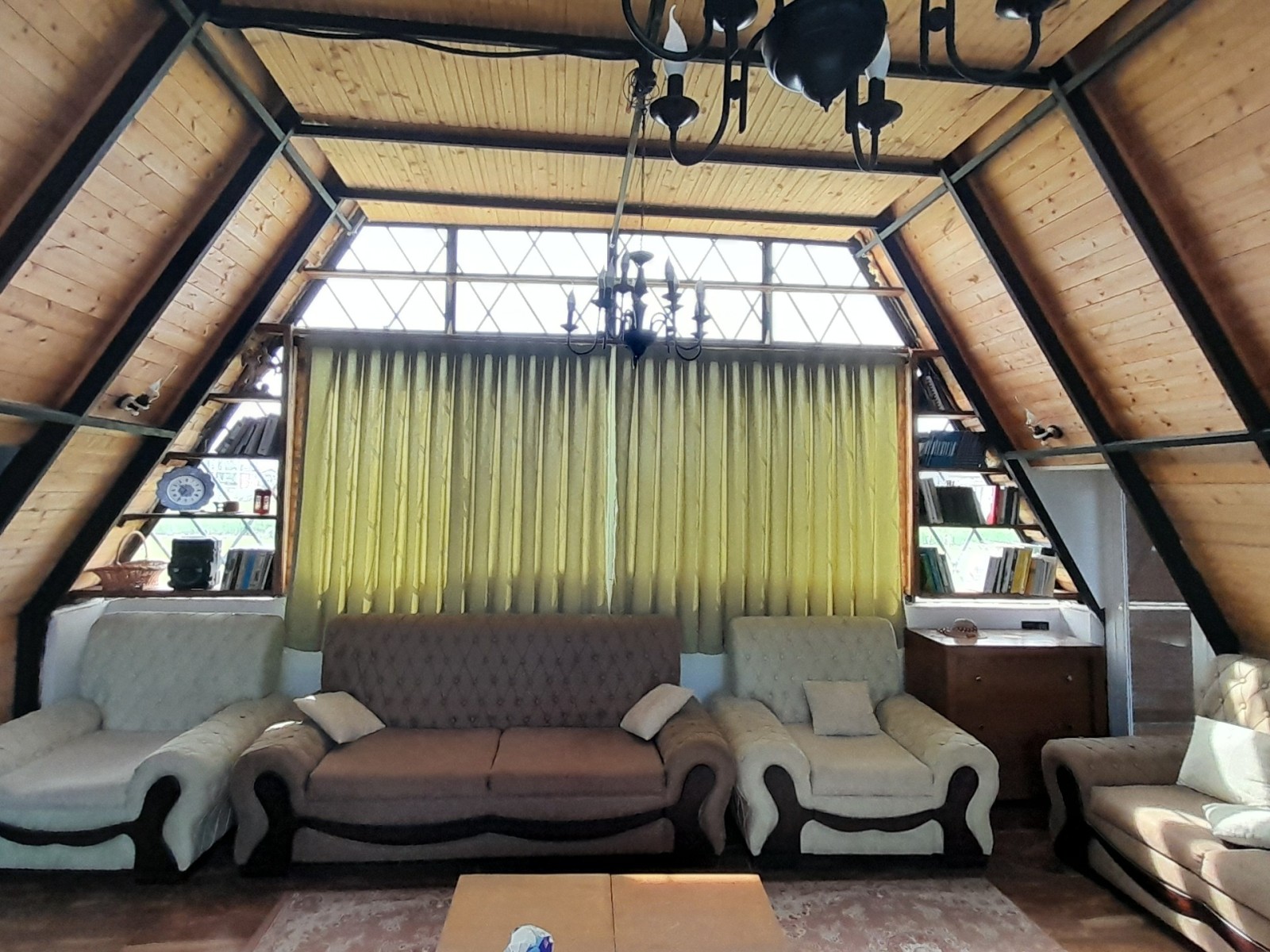 اتاق پذیرایی