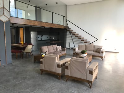 ویلای دوبلکس سه خوابه استخردار آبگرم و میز ایرهاکی