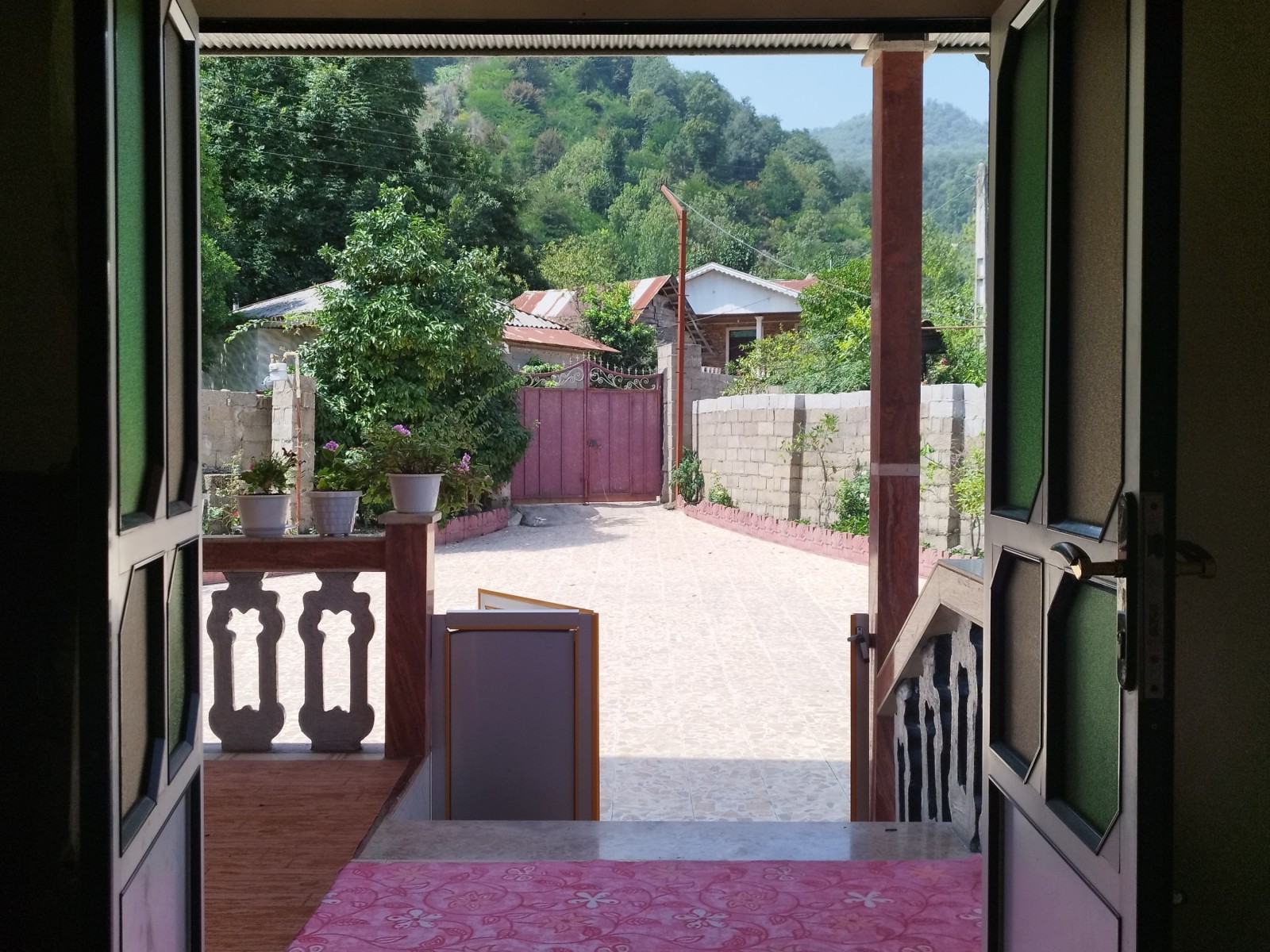 نمای بیرونی ساختمان نمای بیرونی ساختمان