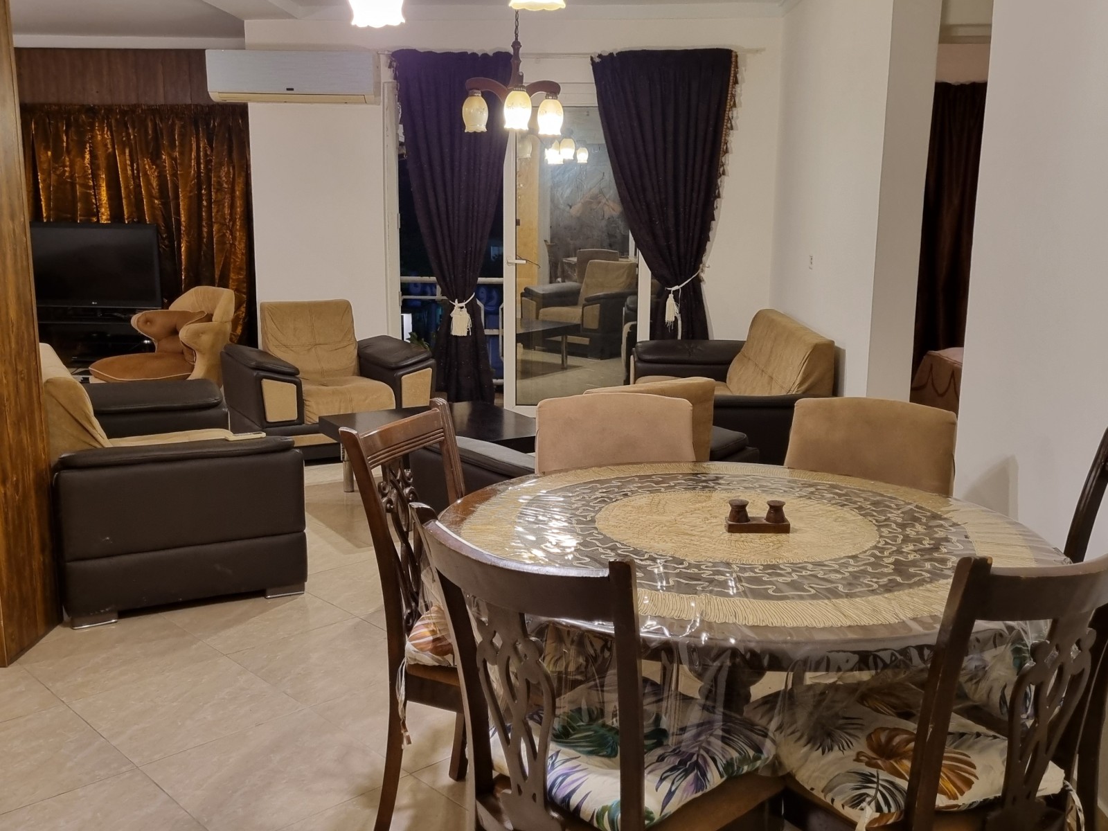 اتاق پذیرایی