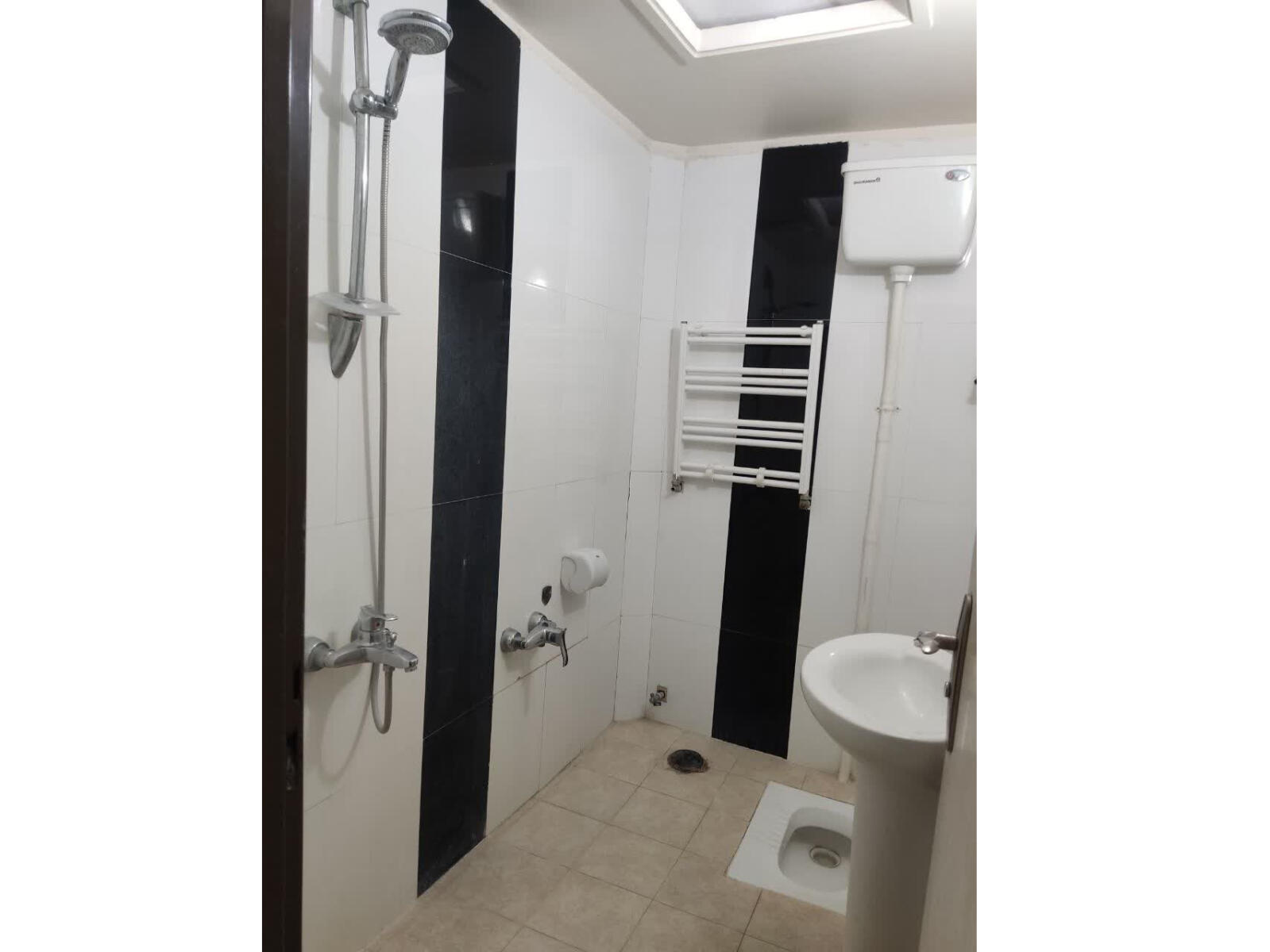 سرویس بهداشتی و حمام