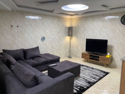 سوئیت نقلی در قلهک (طبقه همکف)