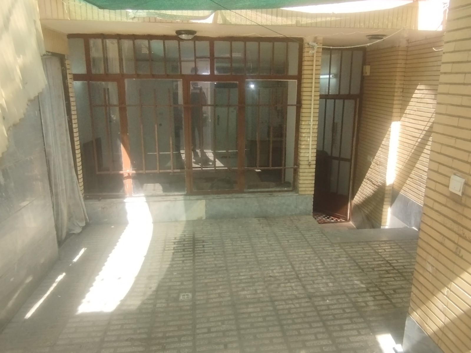 حیاط