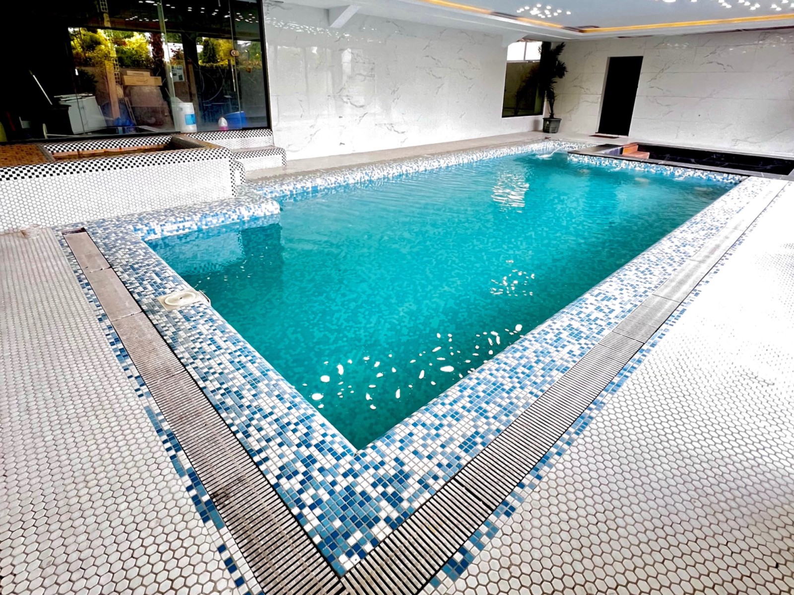 استخر استخر