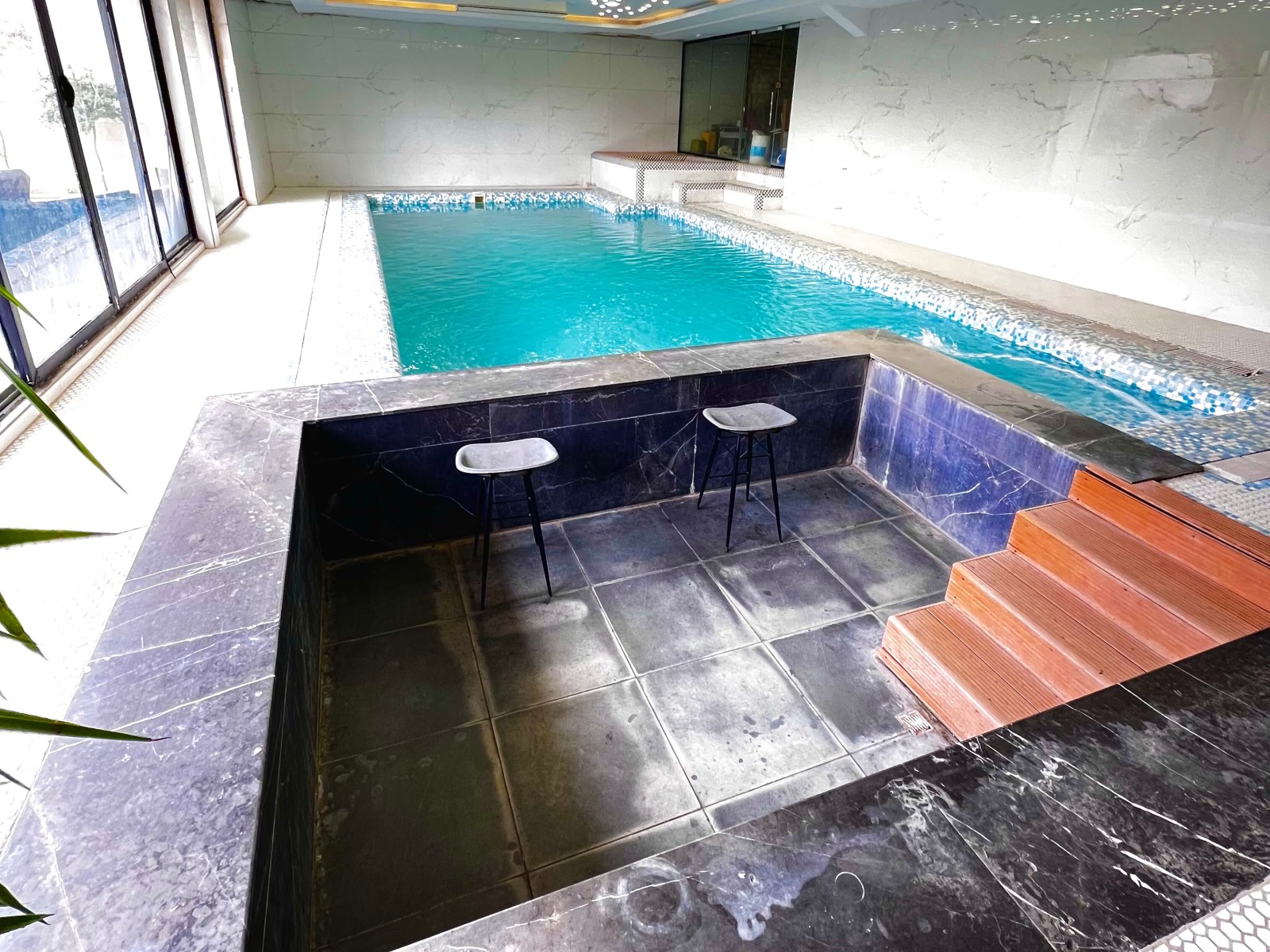 استخر استخر