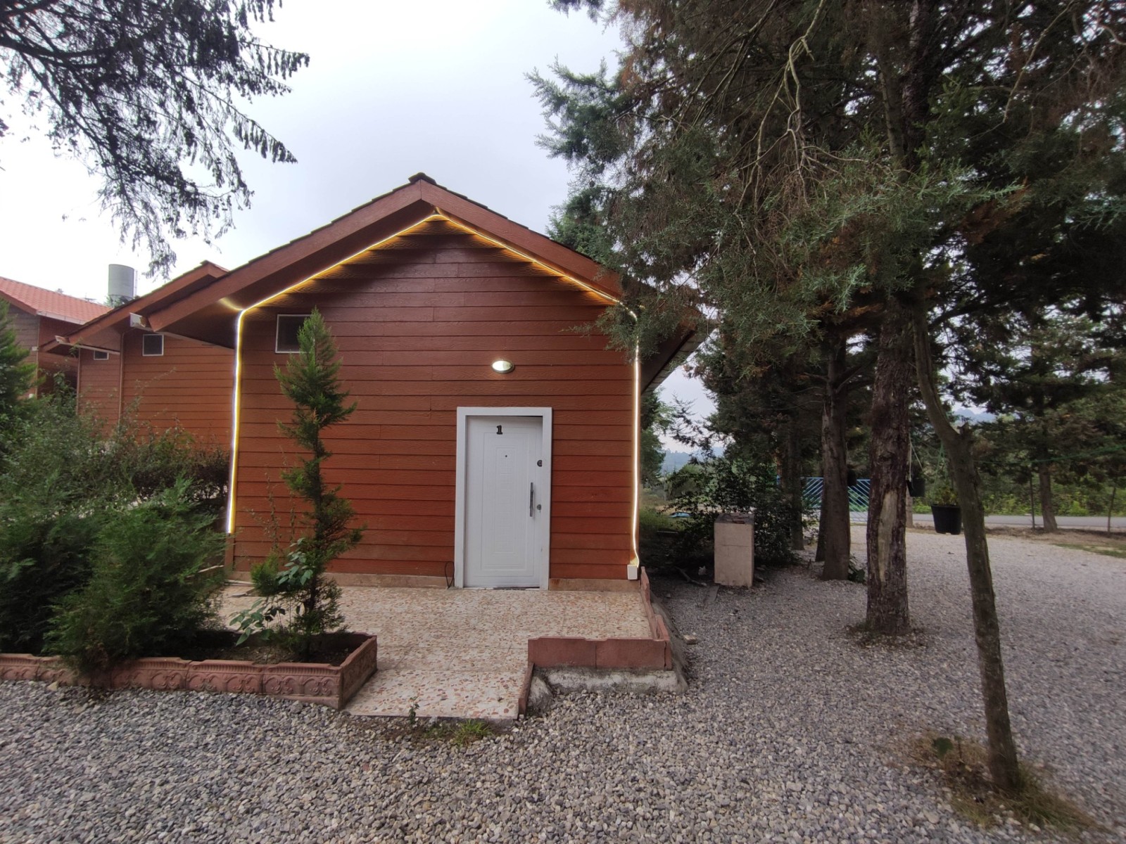 نمای بیرونی ساختمان