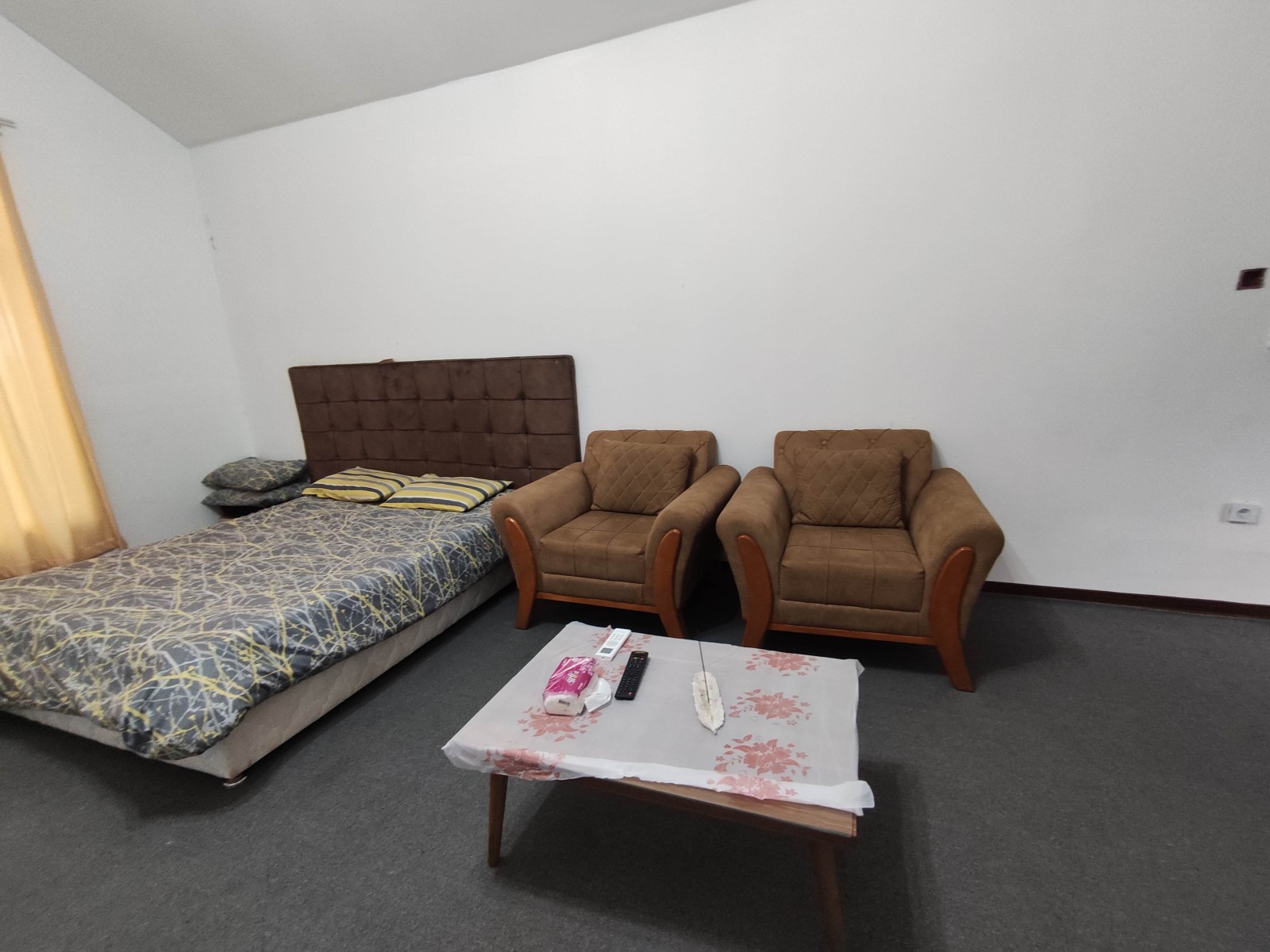 اتاق پذیرایی ومبلمان