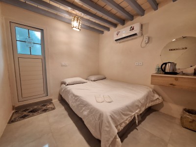 اقامتگاه بومگردی گل ابریشم اتاق کرت