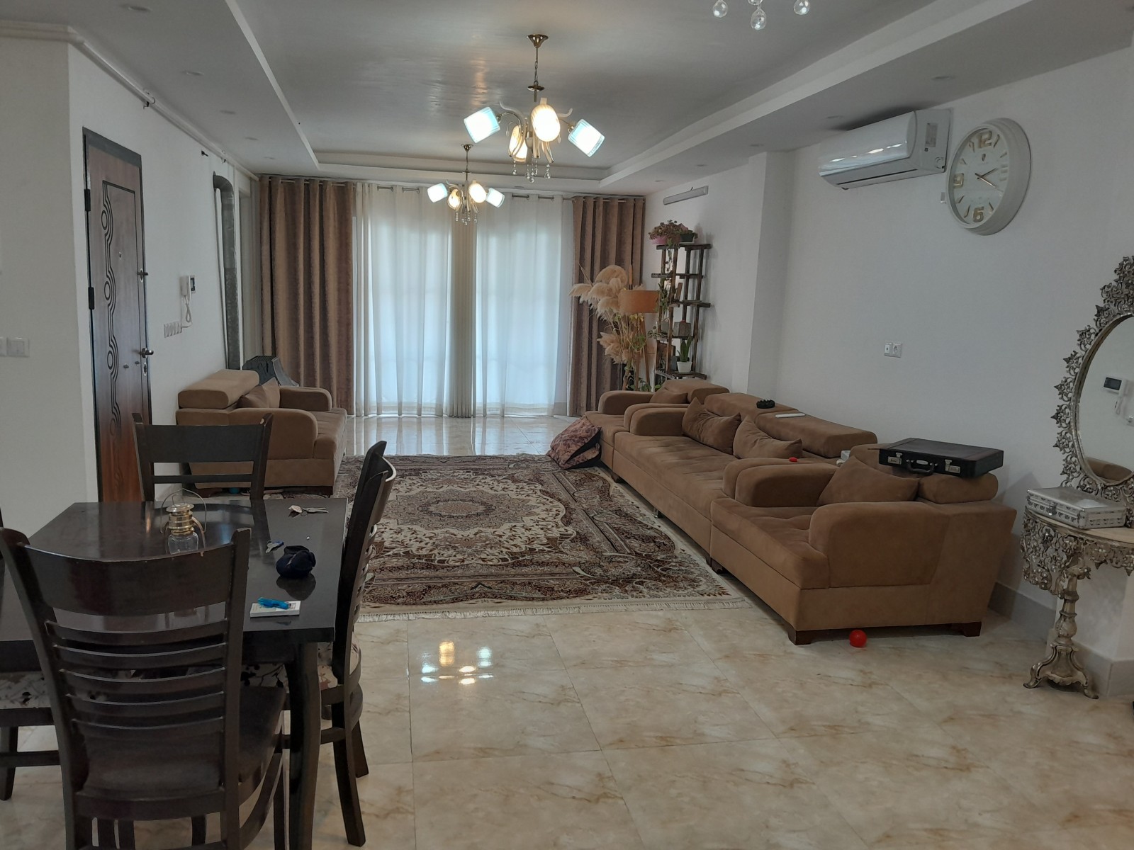 اتاق پذیرایی