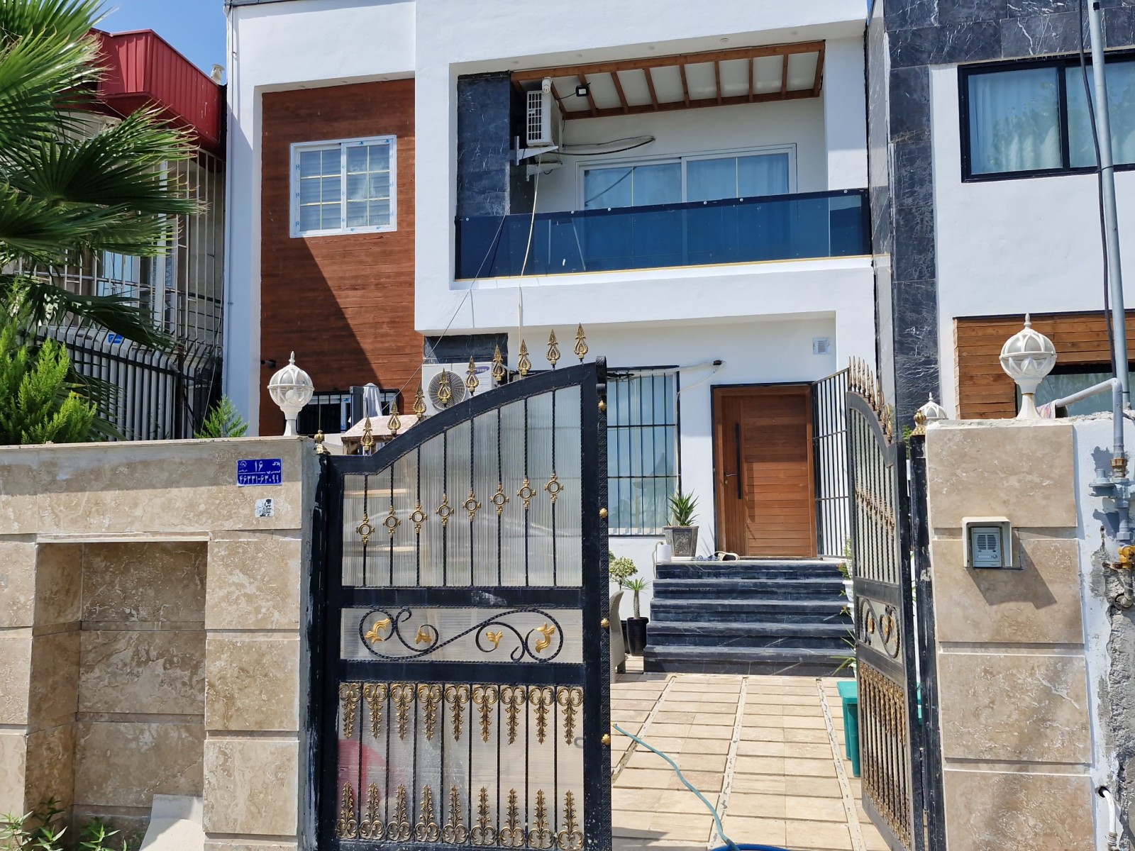 نمای بیرونی ساختمان نمای بیرونی ساختمان