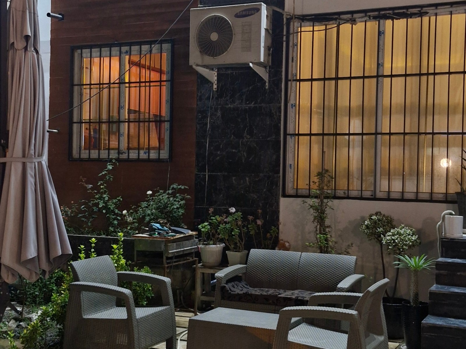 نمای بیرونی ساختمان نمای بیرونی ساختمان