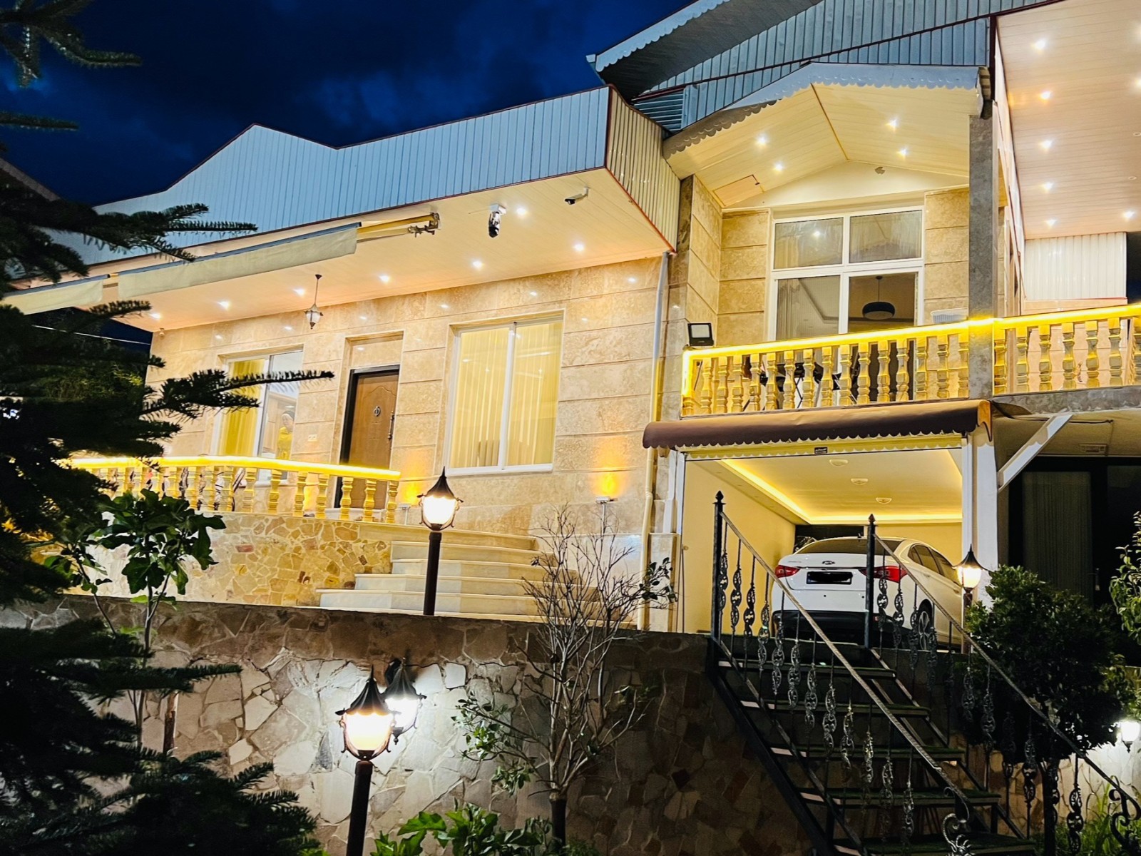 نمای بیرونی ساختمان نمای بیرونی ساختمان