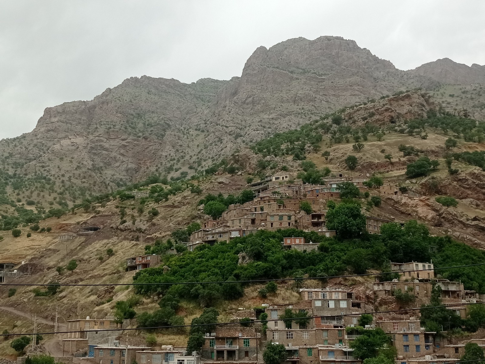 نمای بیرونی ساختمان