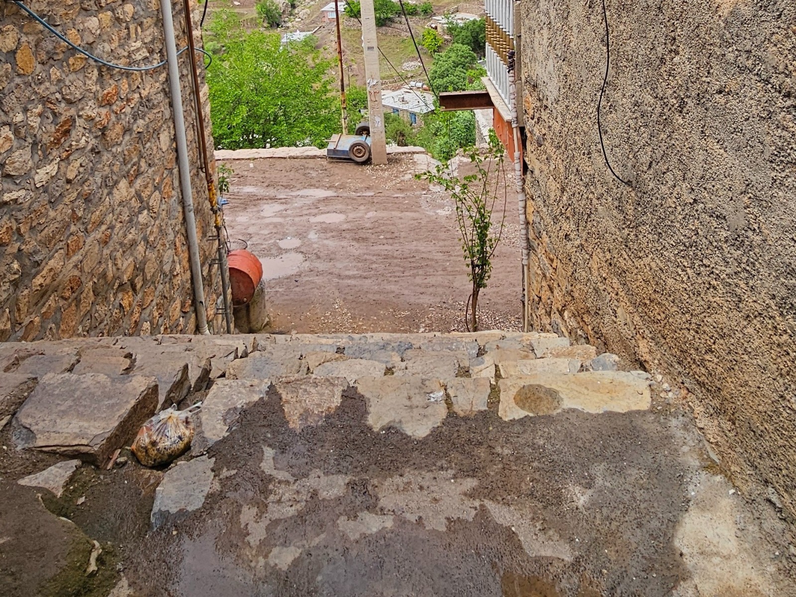 نمای بیرونی ساختمان