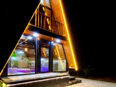 کلبه چوبی سوئیسی جکوزی دار  دوبلکس