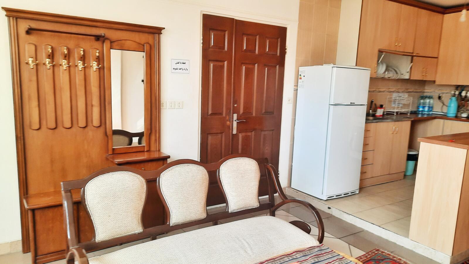 اتاق پذیرایی و آشپزخانه اتاق پذیرایی و آشپزخانه