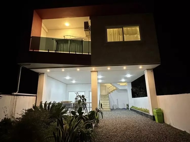 نمای ساختمان