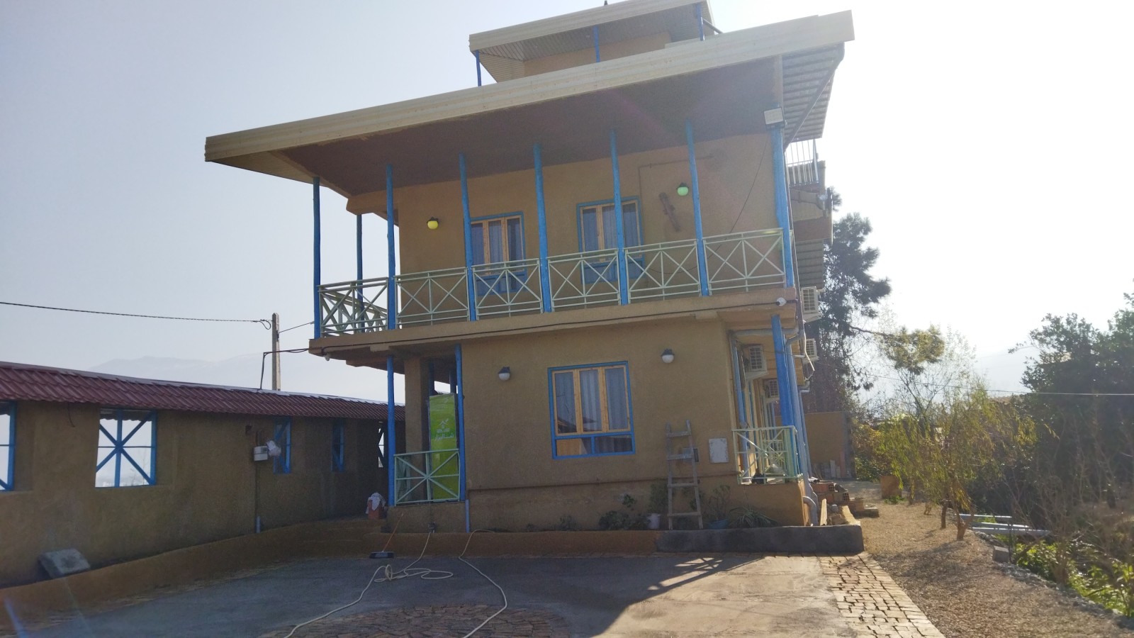 حیاط حیاط