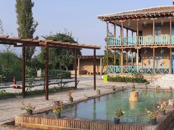 حیاط
