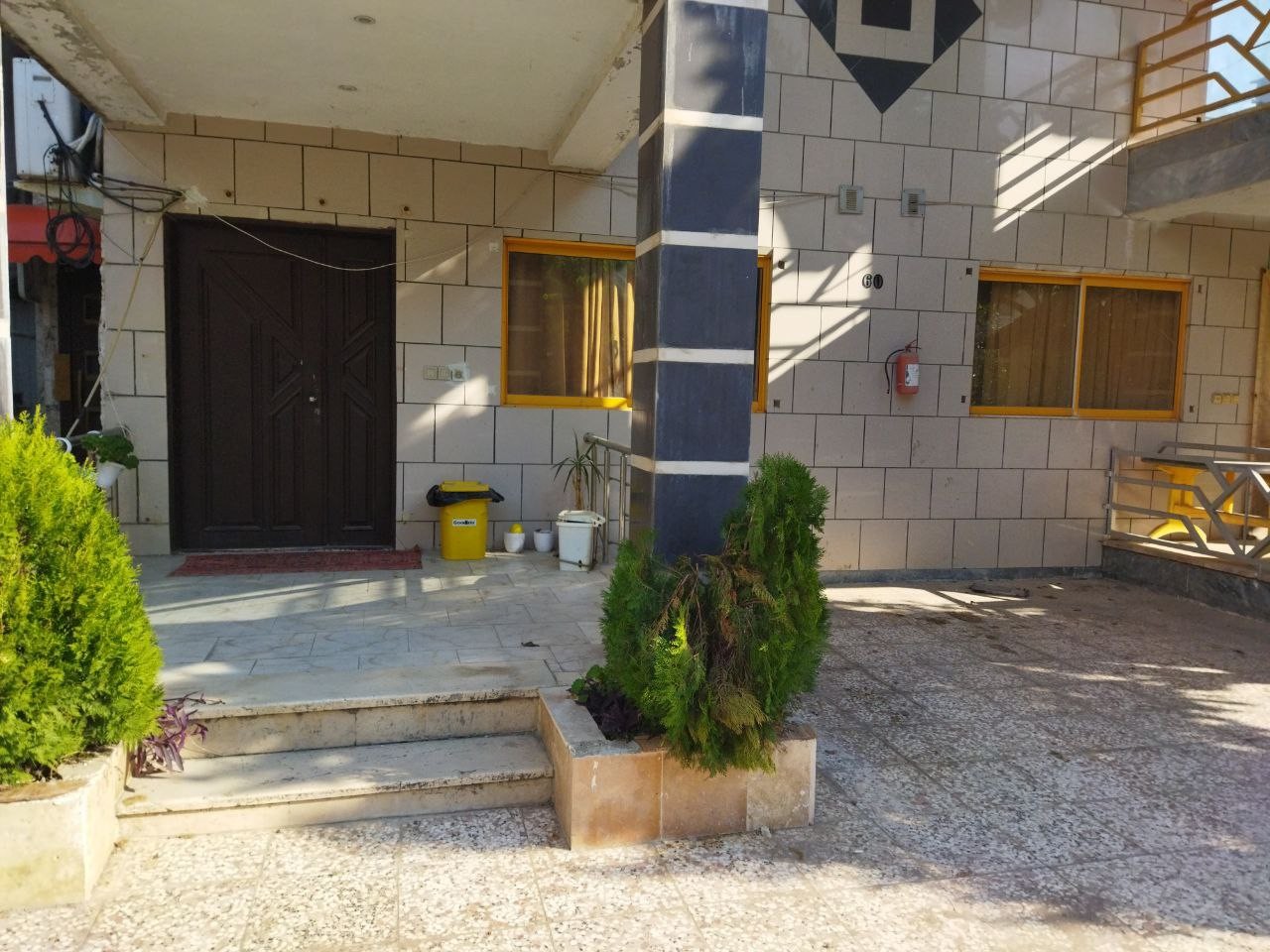 ورودی اقامتگاه